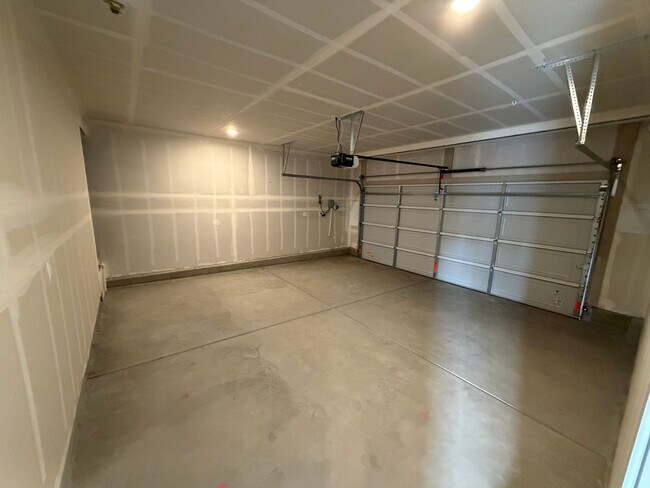 Building Photo - 3 Bedroom | 2.5 Bathroom | New single family home