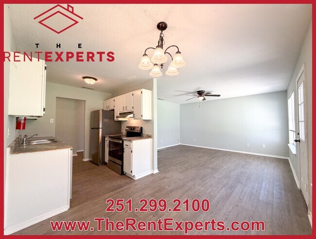 Building Photo - 784 Trailwood Dr E