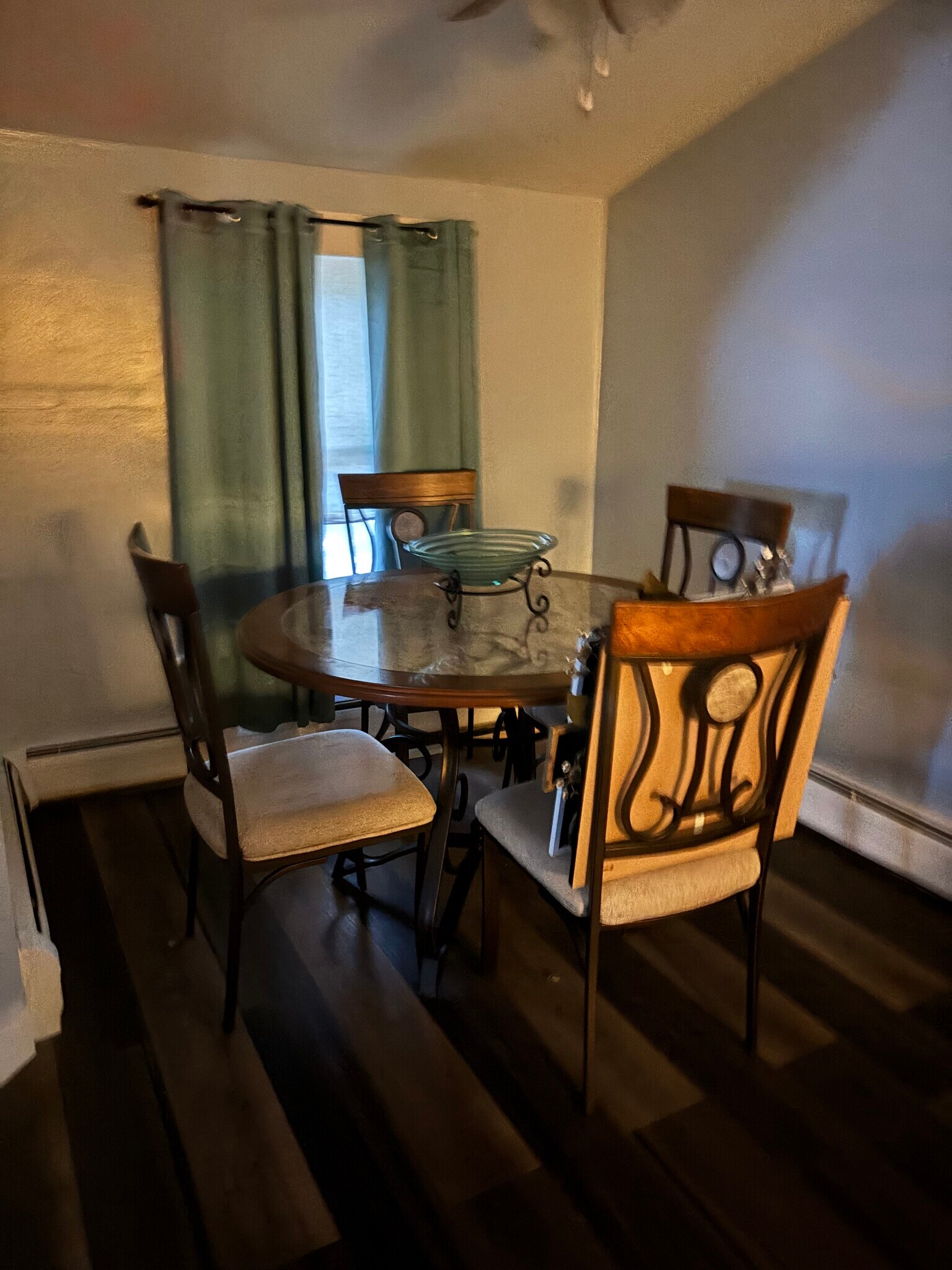 Building Photo - 285 Main St