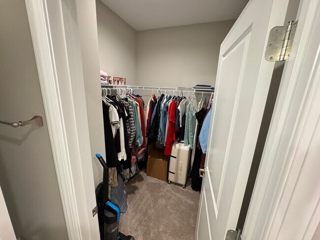 Building Photo - 3BR/3.5BA For Rent