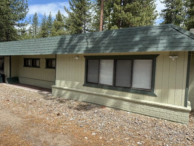 Building Photo - 2975 Sacramento Ave