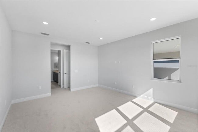 Building Photo - 8071 Slipway Dr