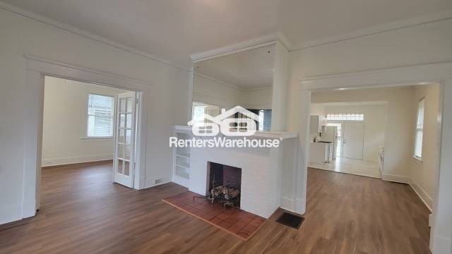 Building Photo - 517 Wabash Ave NE