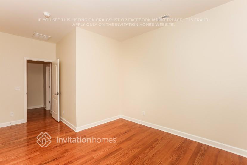 Building Photo - 8013 Whitehawk Hill Rd