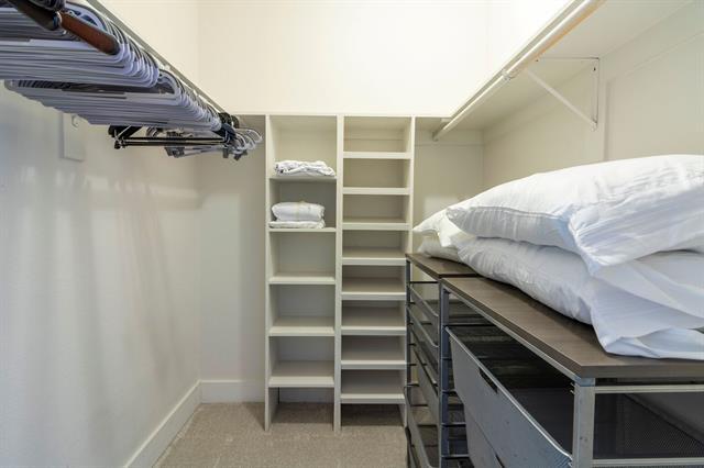 Building Photo - 3845 Convent St