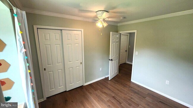 Building Photo - 3702 Blueberry Dr
