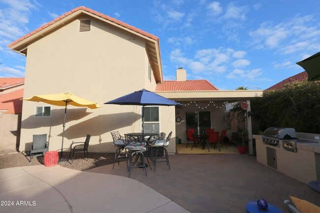 Building Photo - 11271 E Poinsettia Dr