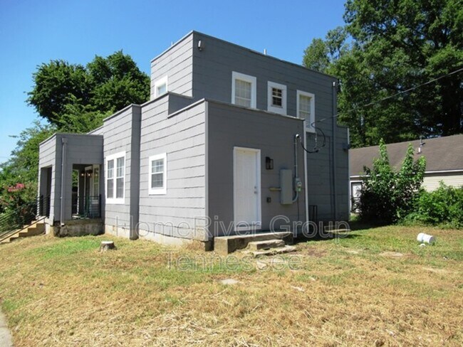 Building Photo - 1664 Nelson Ave