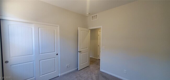 Building Photo - 5846 Steinbeck Vly St