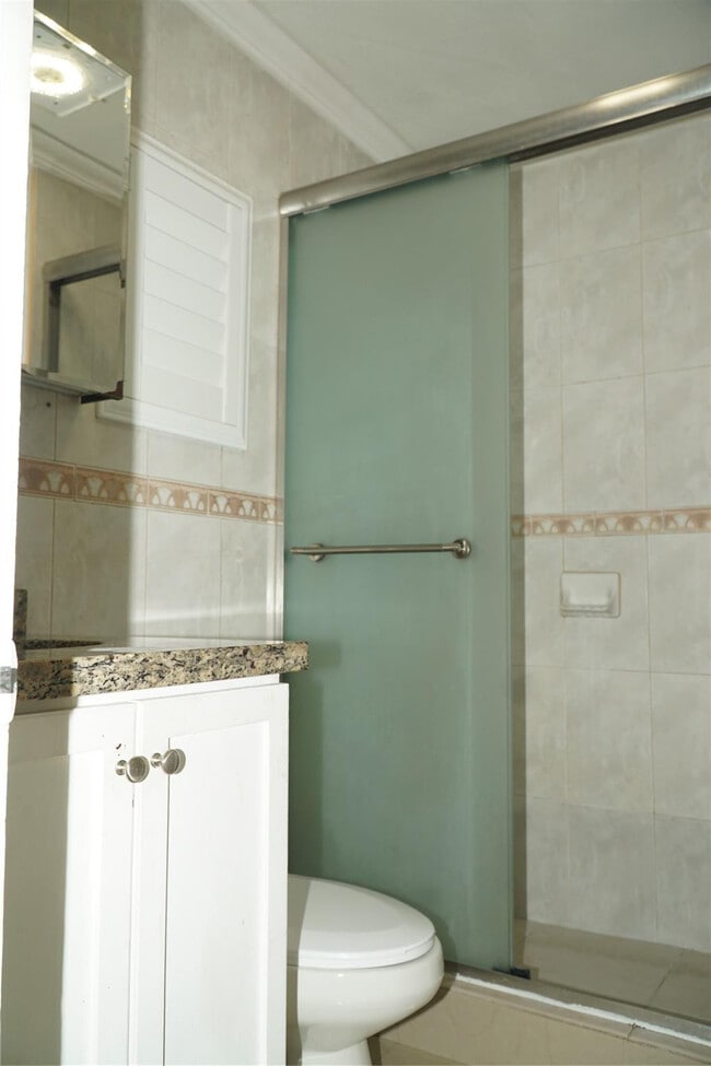 Building Photo - 3435 SW 104th Ct