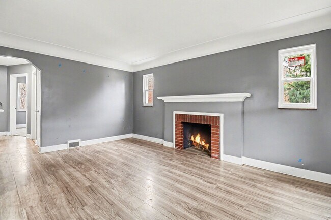 Building Photo - 16605 Freeland St