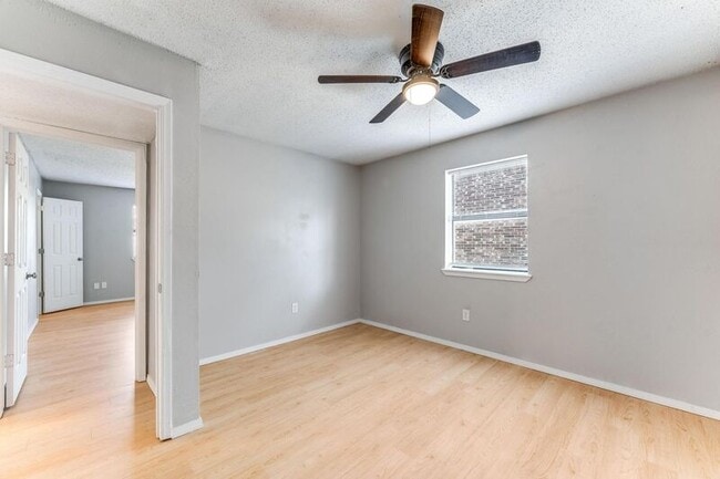 Building Photo - 2409-2411 Magnolia St