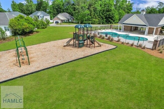 Building Photo - 1311 Hill View Cir