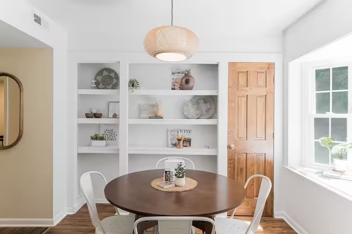 Building Photo - 122 Westview Dr