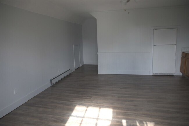 Building Photo - 1716 Combs St