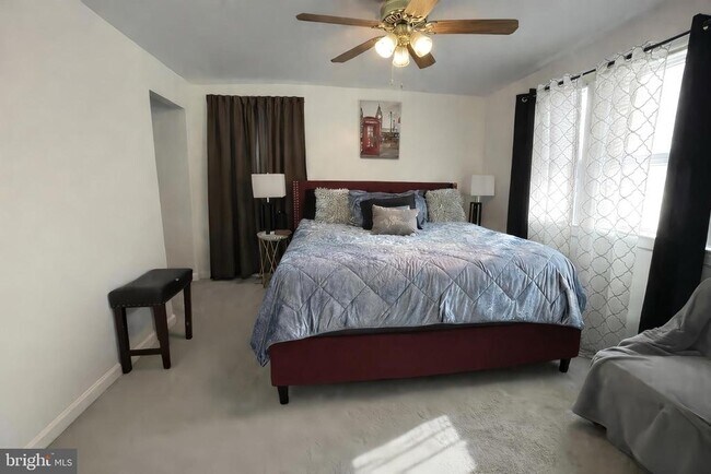 Building Photo - 610 Ogden Dr