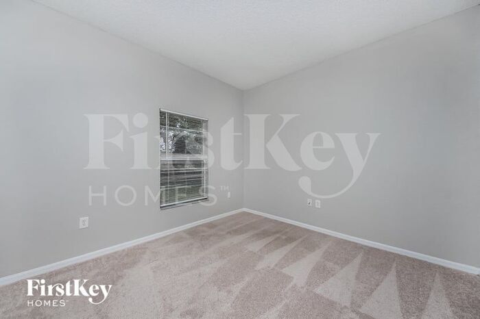 Building Photo - 4423 Ponds Dr