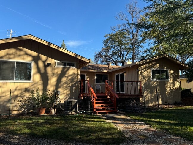 Primary Photo - Beautiful Partial Lake View Home on the Go...