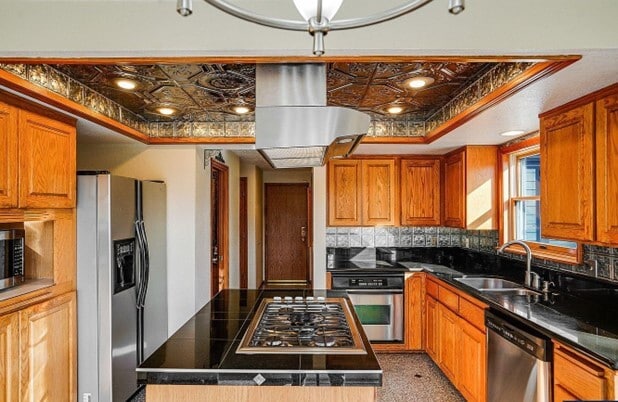 Building Photo - 5295 Ponderosa Dr S