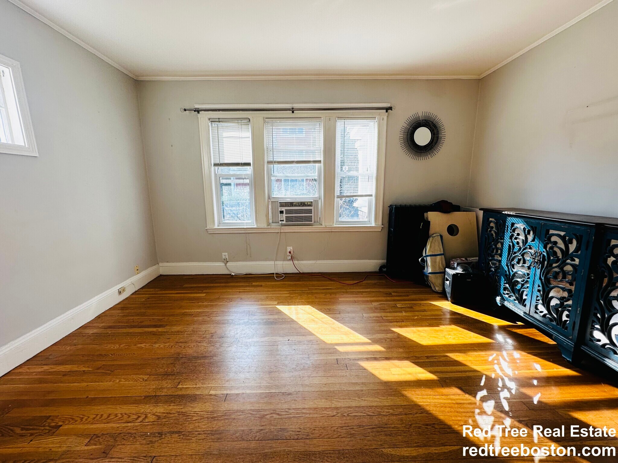 Building Photo - 12 Saint Peter St