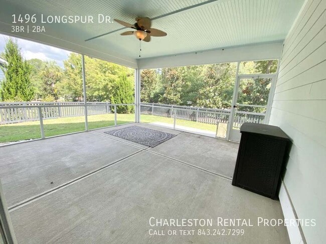 Building Photo - 1496 Longspur Dr