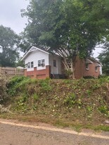 Building Photo - 45 Carver St