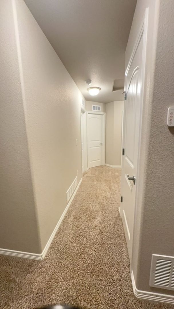 Building Photo - Newer home! 4 bedrooms! 2 Car! AC!