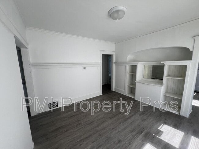 Building Photo - 3284 N 30th St