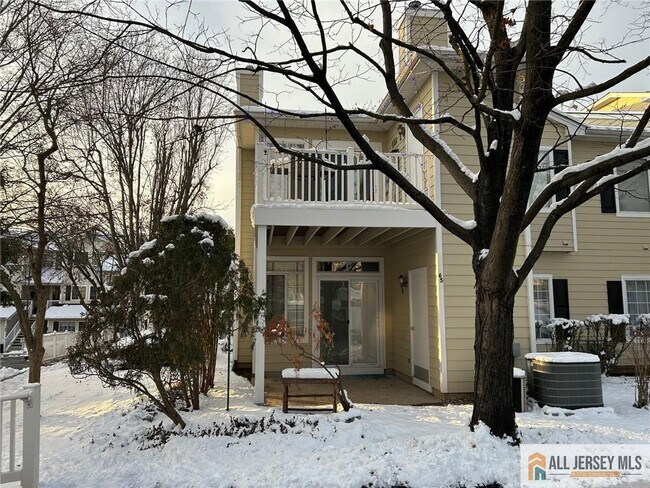 Building Photo - 65 Wentworth Rd