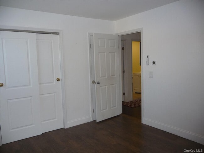 Building Photo - 7 Weather Vane Way