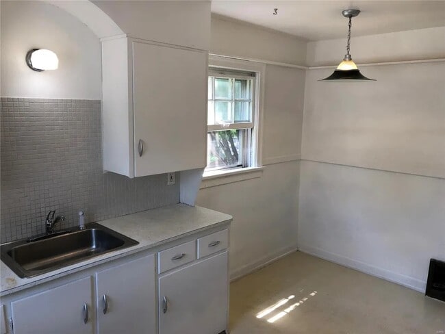 Building Photo - 1105 24th St