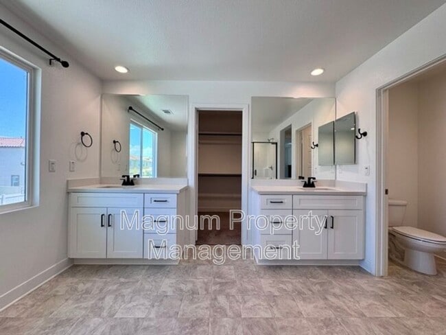 Building Photo - 34118 Willow Stone St