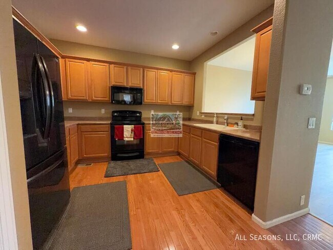 Building Photo - 7094 Red Sand Grove