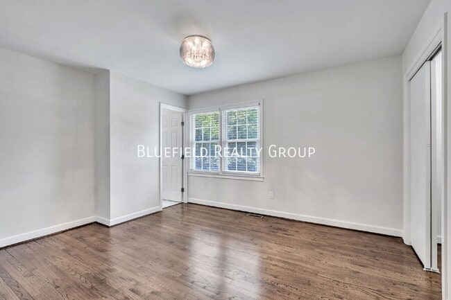 Building Photo - 603 Creighton Dr