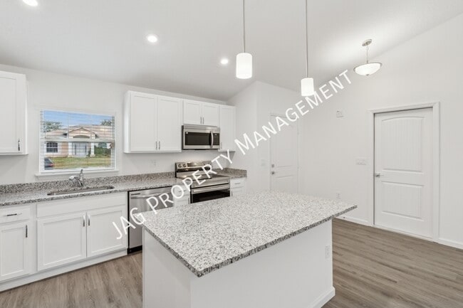 Building Photo - 271 Christensen Ave SE