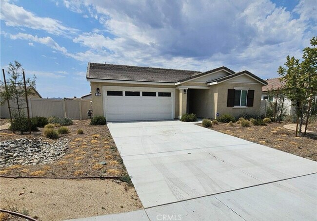 Primary Photo - 638 Moondance Ln