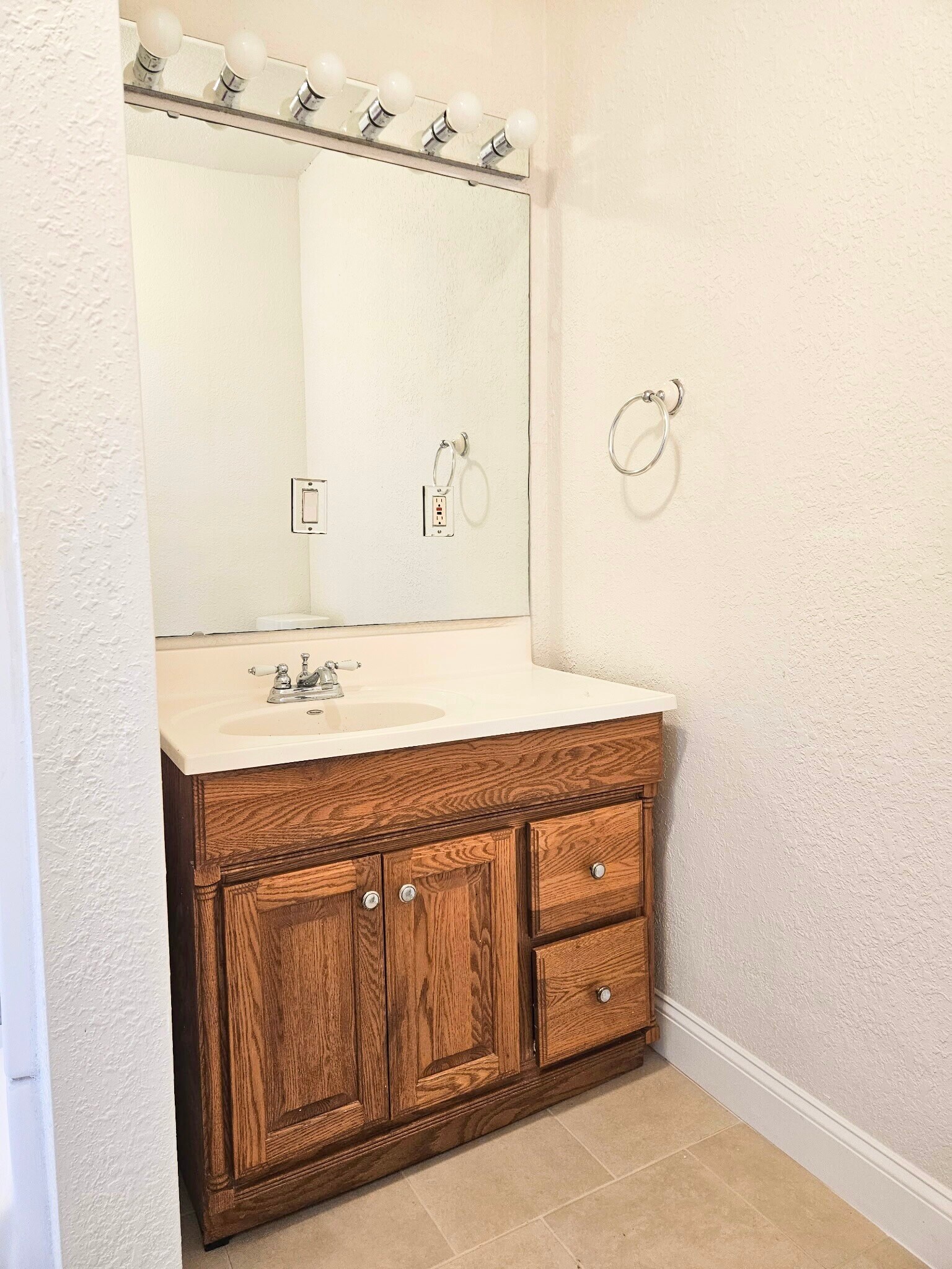 Building Photo - 2650 Post St