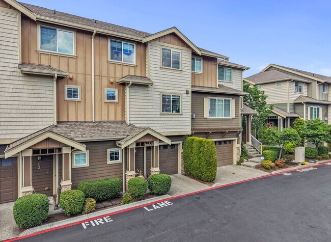 Building Photo - 4Bd/2.5Ba Renton Townhome