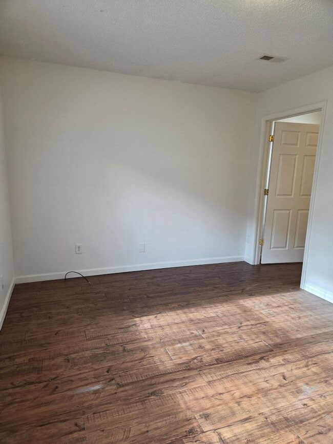 Building Photo - $2,350 - 4 Bedroom 2.5 Bathroom Unfurnished Home Near WCU