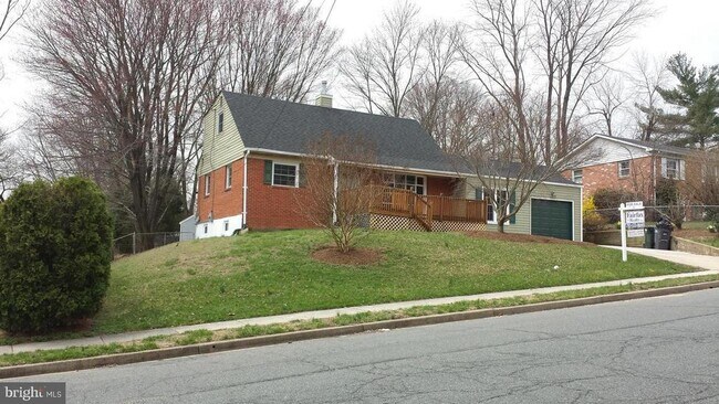 Building Photo - 2003 Radford Dr