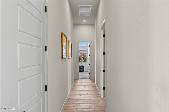Building Photo - 5192 Rock Daisy Dr