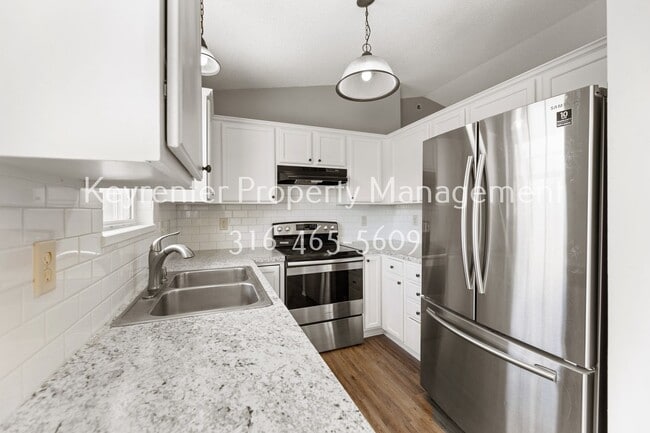 Building Photo - Beautiful 3 Bed 2 Bath in Goddard