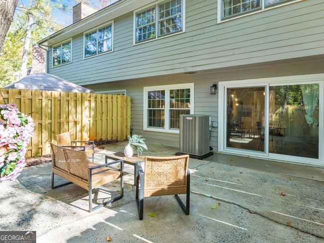 Building Photo - 2790 Farmstead Rd