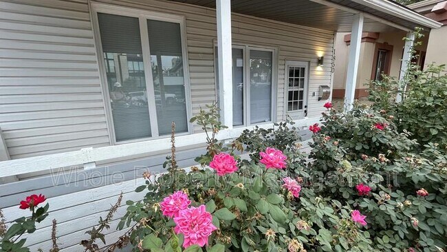 Primary Photo - 1850 W 33rd Ave