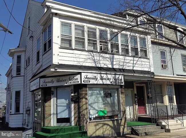 Building Photo - 1600 S Broad St
