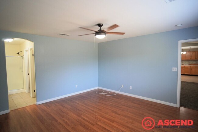 Building Photo - Lovely Home in Northwest Bakersfield