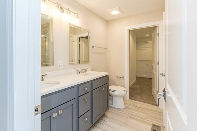 Building Photo - 10727 Clock Tower Dr