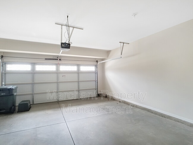 Building Photo - 300 Corday Ln