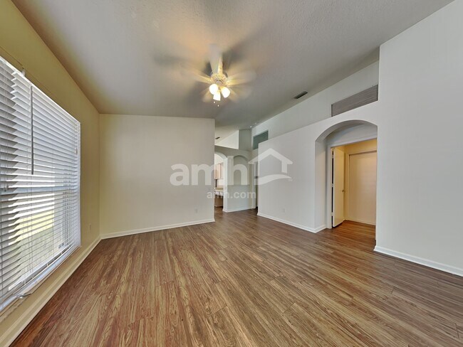 Building Photo - 12426 Tree Pointe Ct