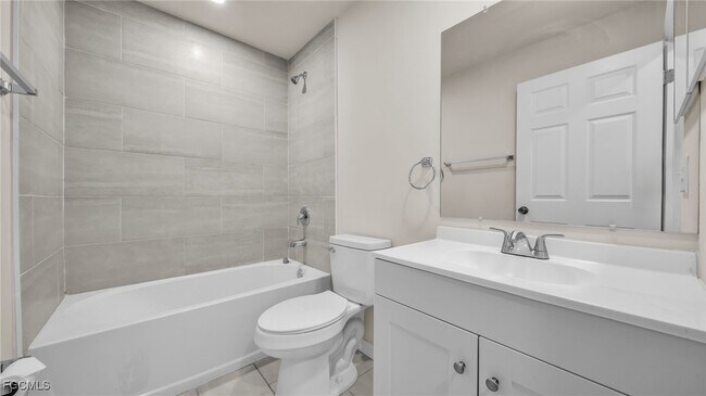 Building Photo - 1415-1417 Academy Blvd